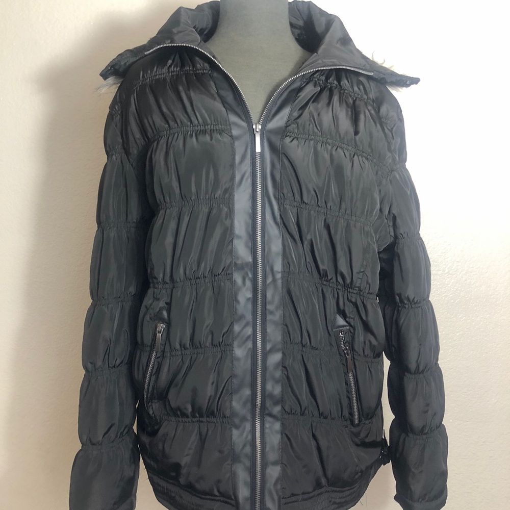 Black puffer jacket with fur